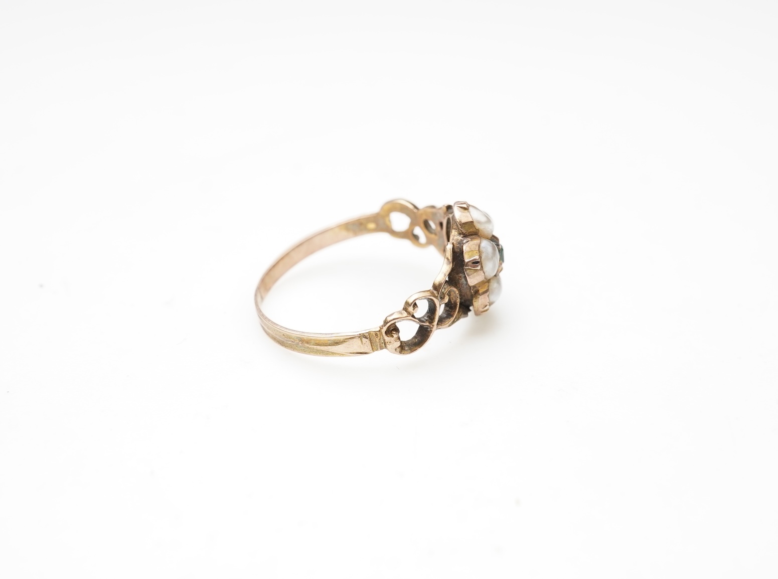 A collection of jewels, early 20th century